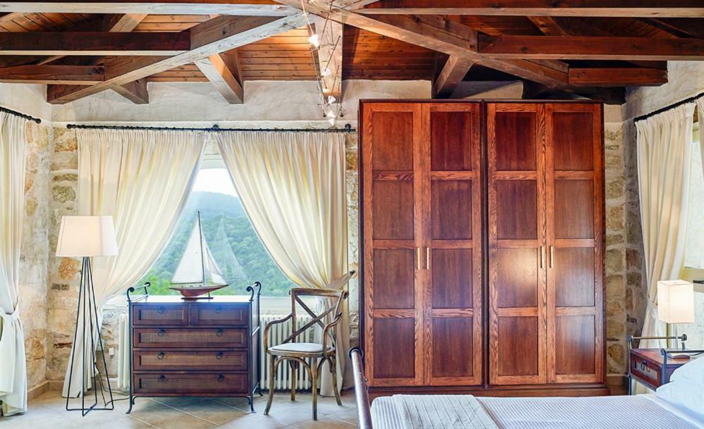 Villa Ioli- Beachfront Luxury Residence Igoumenítsa Extérieur photo