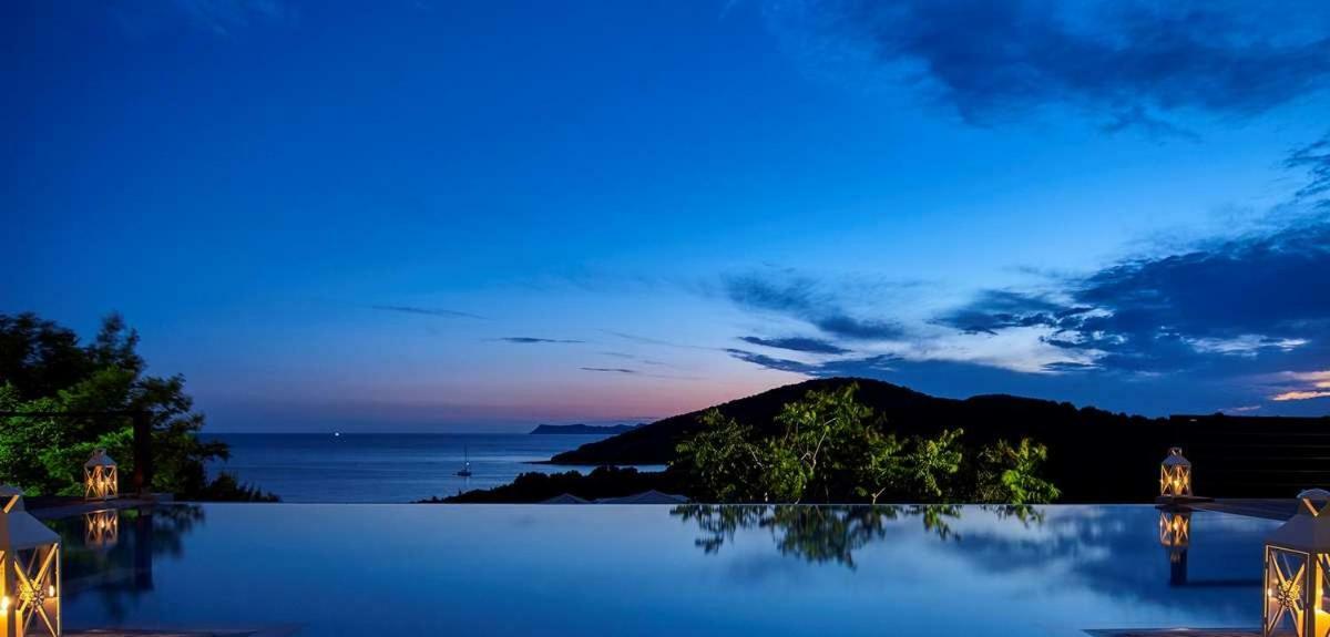 Villa Ioli- Beachfront Luxury Residence Igoumenítsa Extérieur photo